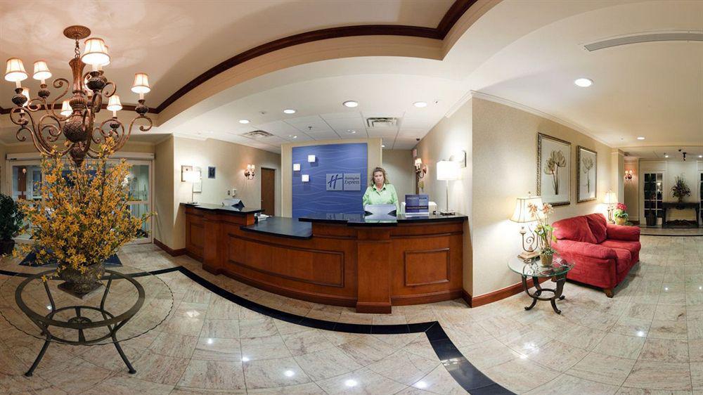 Hotel Express & By Ihg