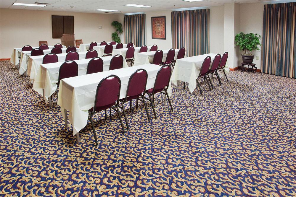 Hotel Express & By Ihg 2*