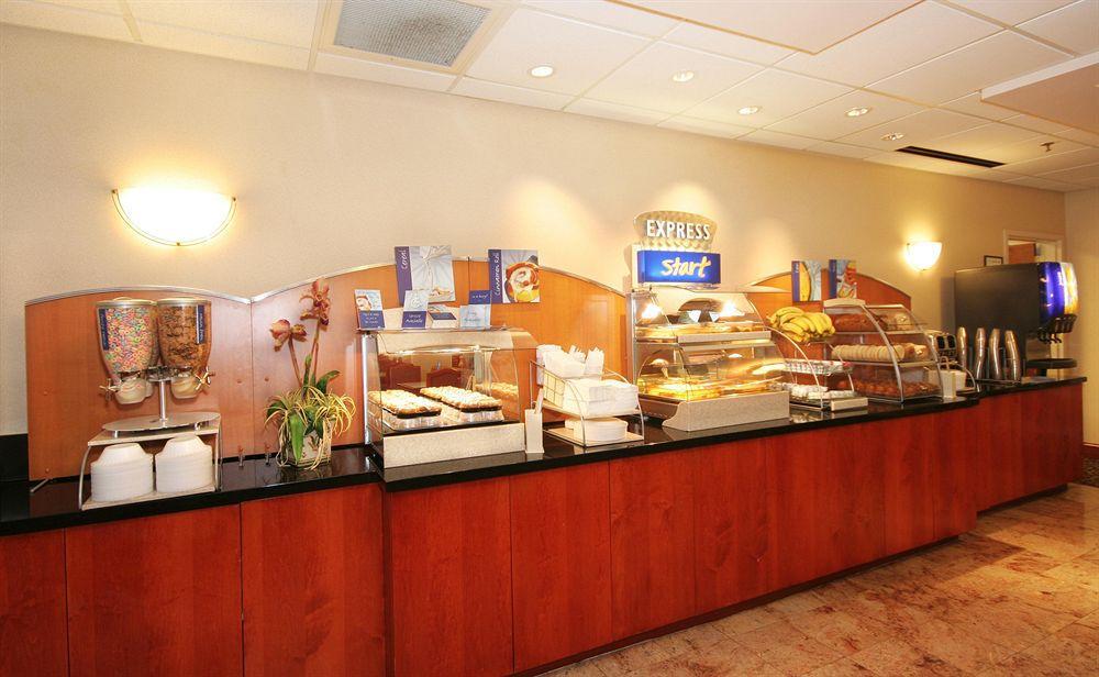 Hotel Express & By Ihg Walterboro