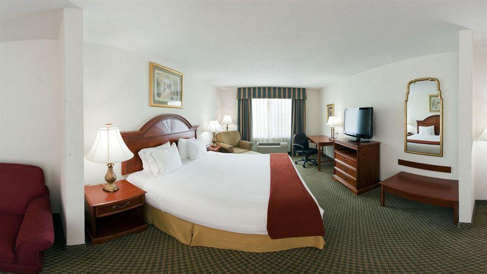 Express & By Ihg Hotel