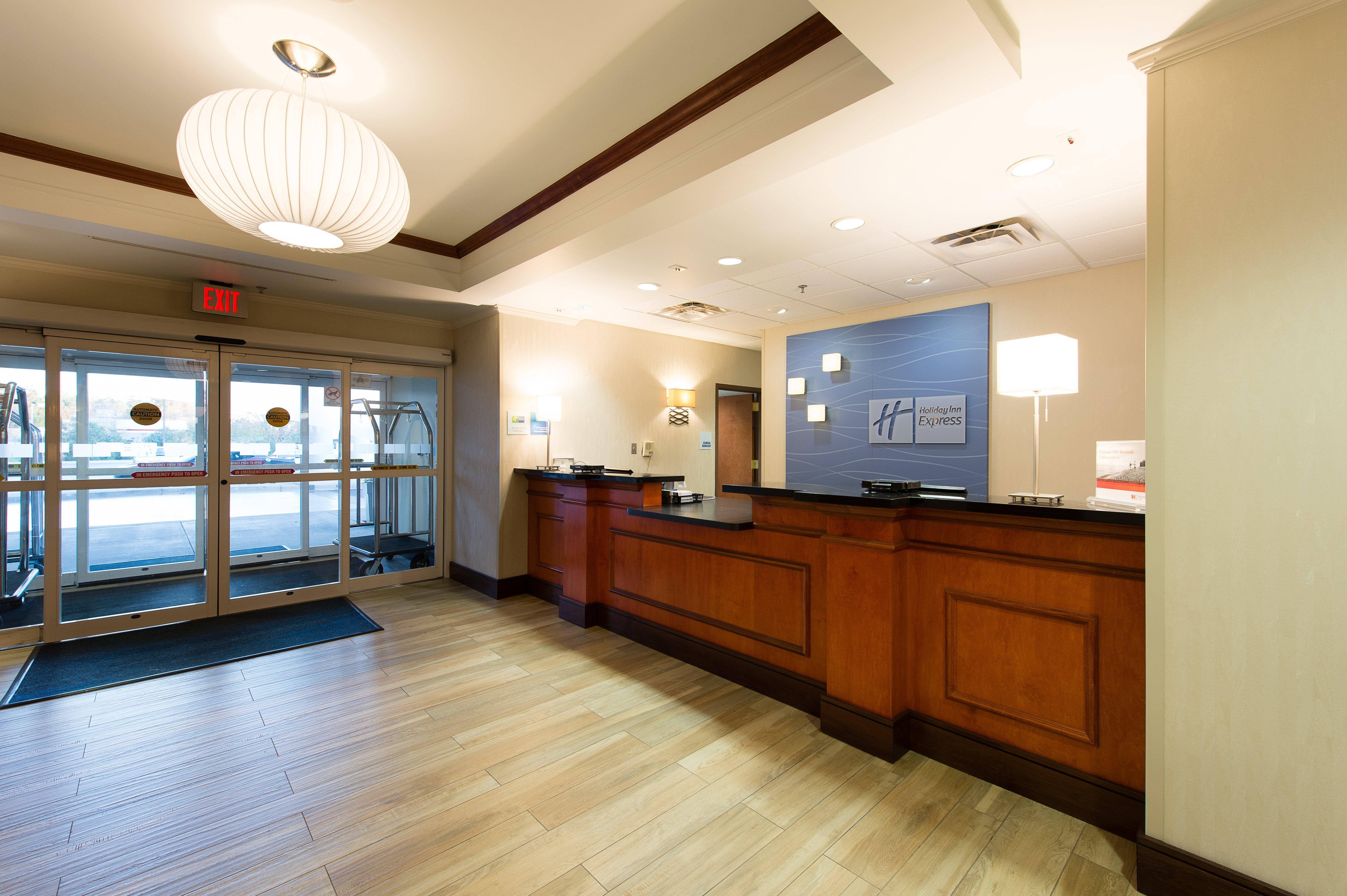 Hotel Express & By Ihg 2*