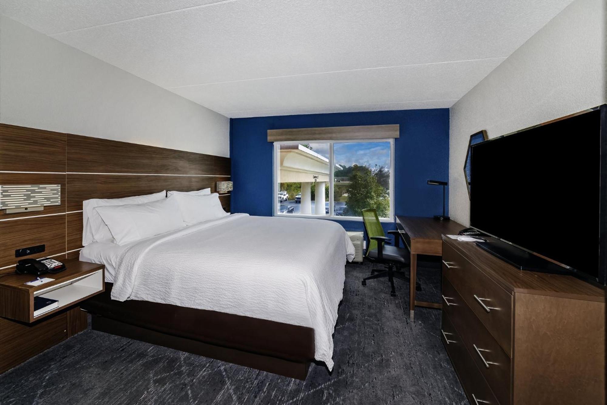 Hotel Express & By Ihg Walterboro