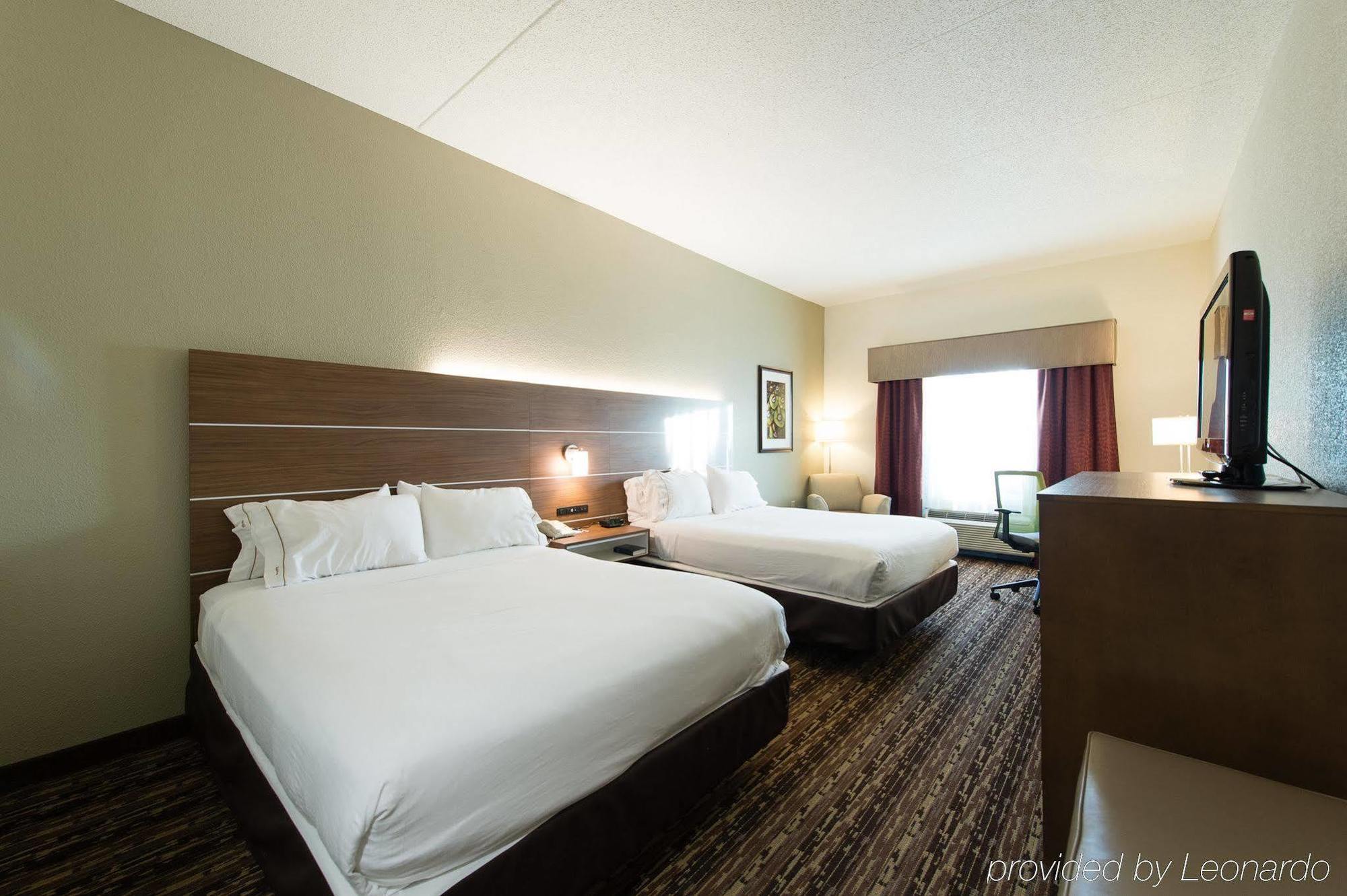 Express & By Ihg
